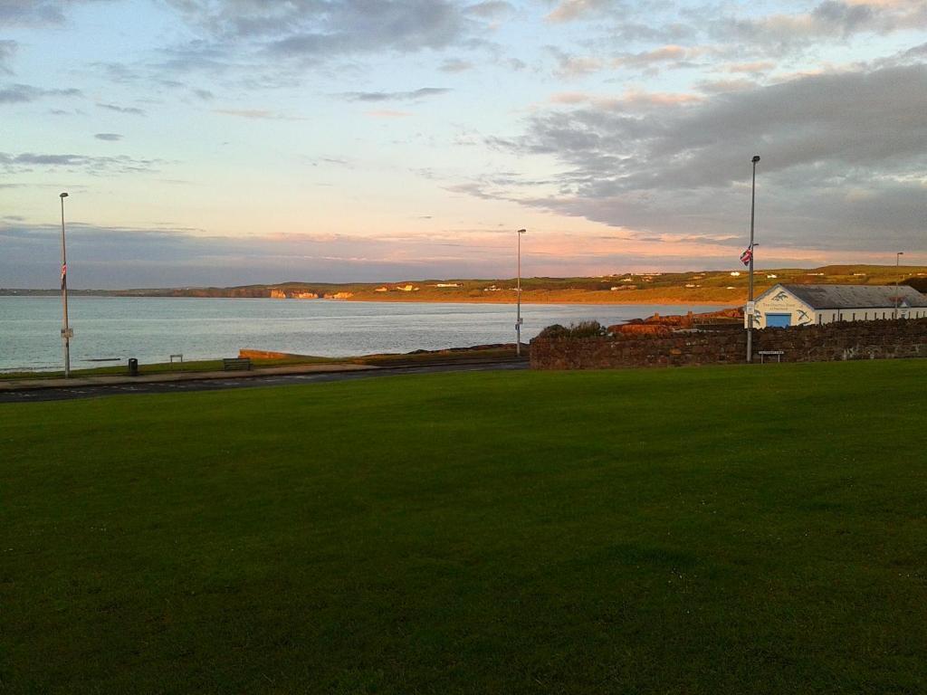 Clarmont Guest House Portrush Oda fotoğraf