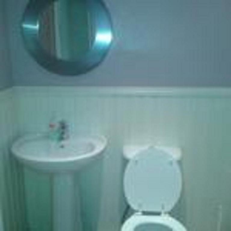 Clarmont Guest House Portrush Oda fotoğraf