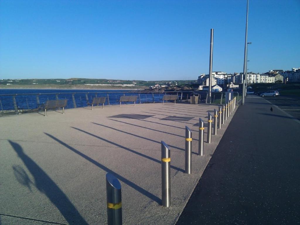 Clarmont Guest House Portrush Oda fotoğraf