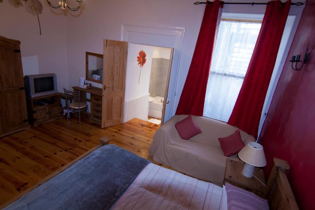 Clarmont Guest House Portrush Oda fotoğraf